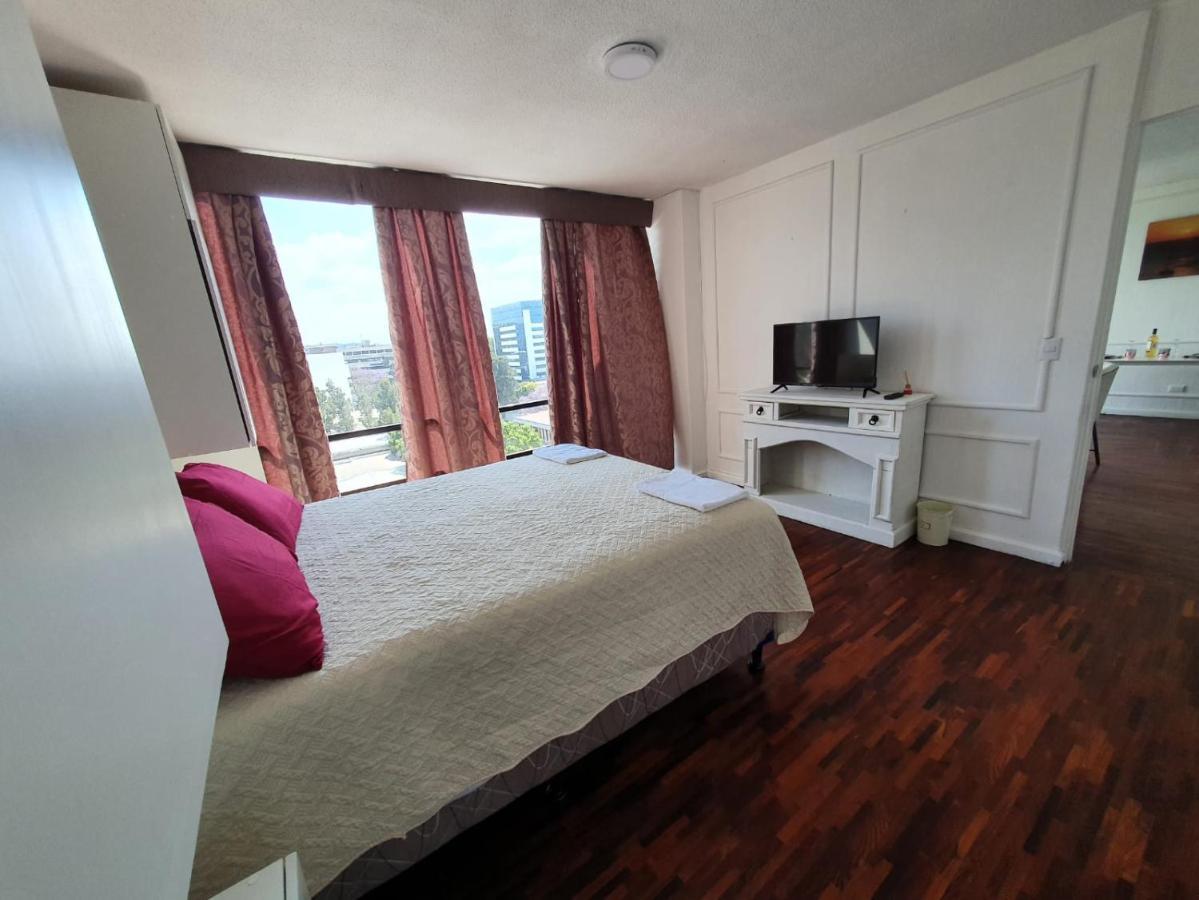 Apartamento Avenida Reforma Ciudad De Guatemala Exterior foto